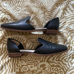Vince Camuto Leather Flats